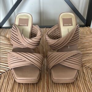 Dolce Vita Women's Pilton Heeled Sandal 6